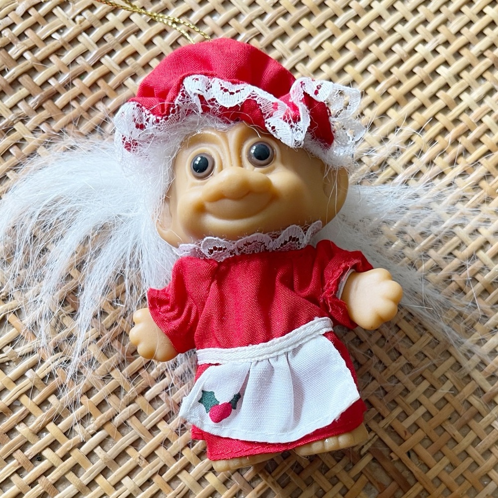 Vintage 90’s Mrs Claus Russ Troll Doll